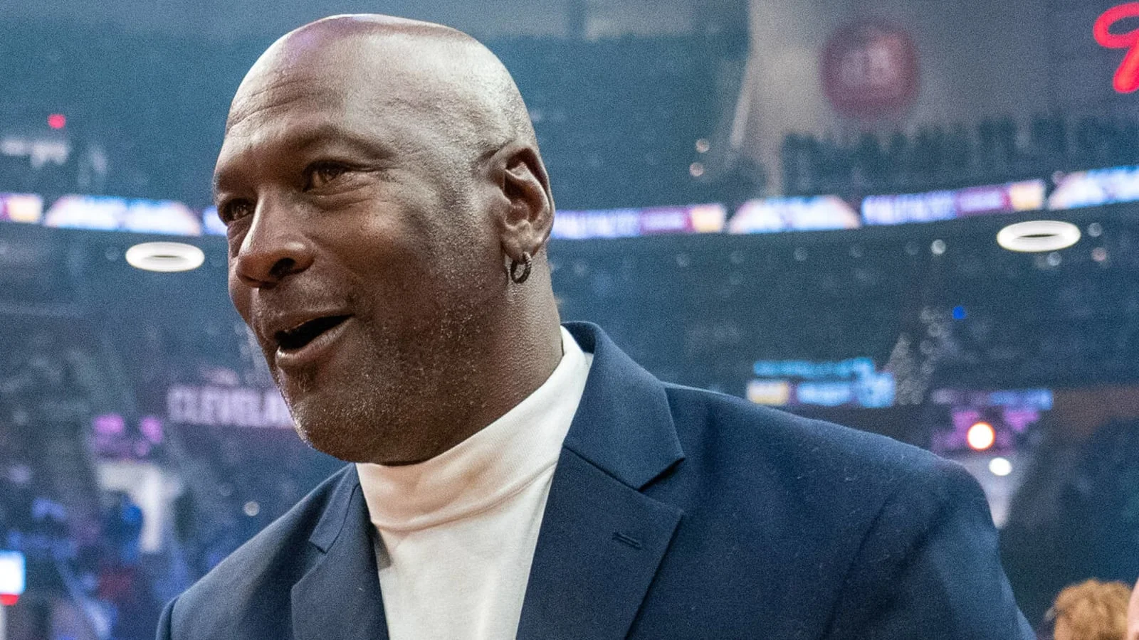 Michael Jordan selling majority ownership stake in Charlotte Hornets